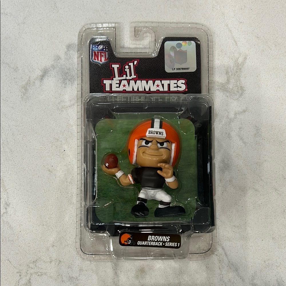 Lil' Teammates Browns Quarterback Figure